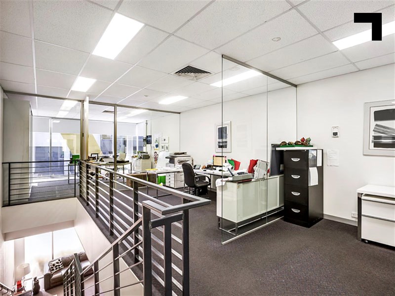 11/2 Bromham Place, Richmond