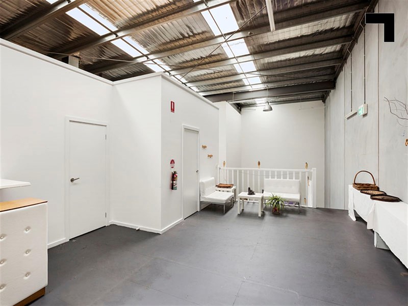 11/2 Bromham Place, Richmond