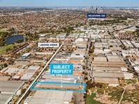 43 Lakeside Avenue, Reservoir