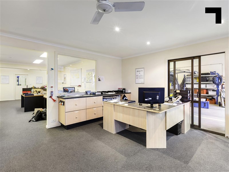 2/160 New Street, Ringwood