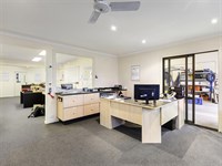 2/160 New Street, Ringwood