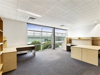 15/3 Westside Avenue, Port Melbourne