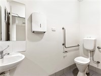 15/3 Westside Avenue, Port Melbourne