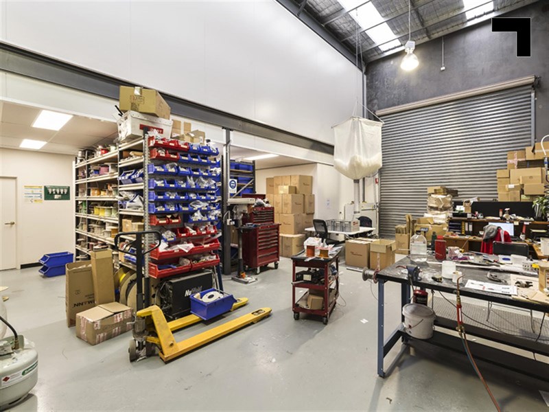 18/19 - 23 Clarinda Road, Oakleigh South