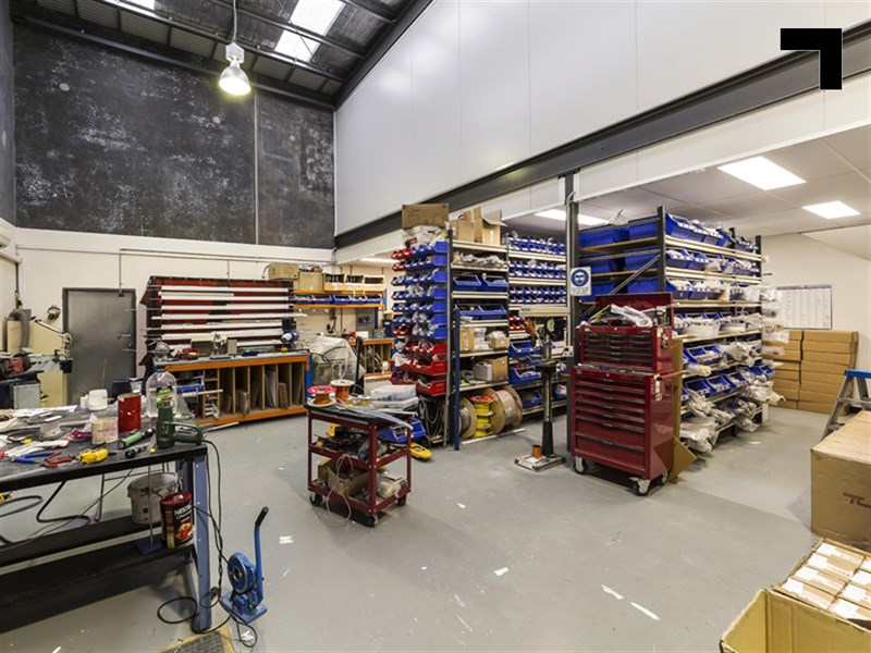 18/19 - 23 Clarinda Road, Oakleigh South