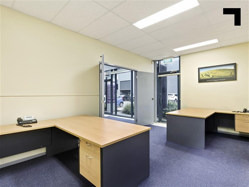 2/899 Wellington Road, Rowville