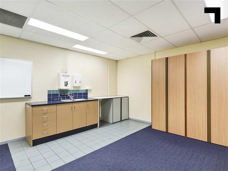 2/899 Wellington Road, Rowville