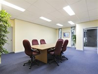 2/899 Wellington Road, Rowville