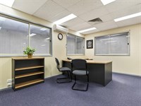2/899 Wellington Road, Rowville