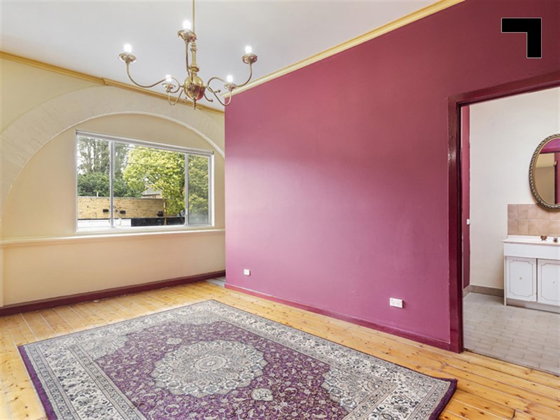 370 Bay Street, Brighton