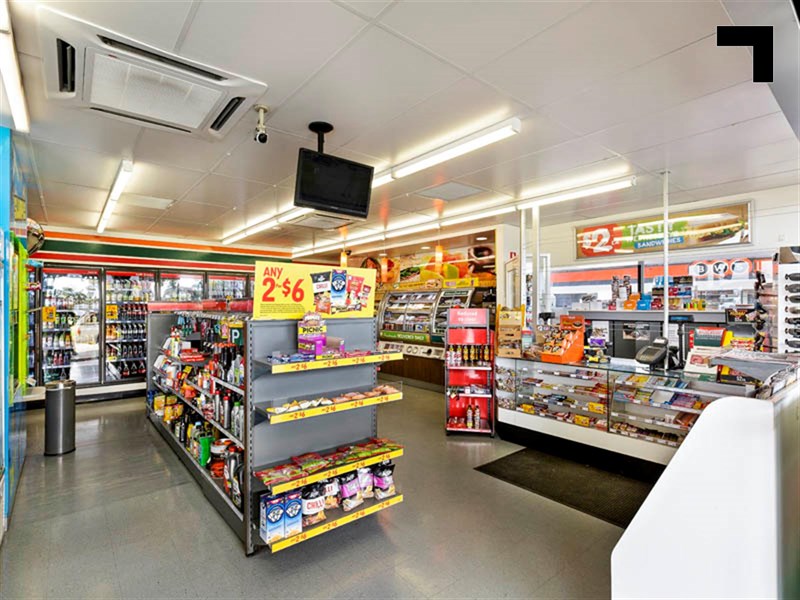 1015 South Gippsland Highway, Cranbourne North