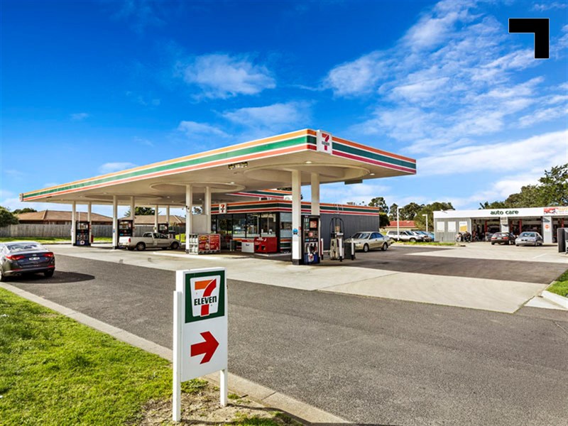 1015 South Gippsland Highway, Cranbourne North