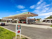 1015 South Gippsland Highway, Cranbourne North