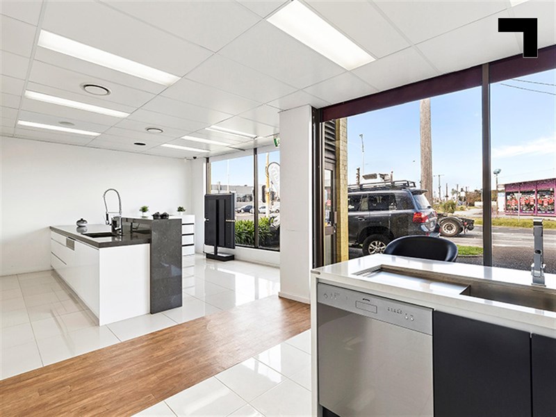 2/841 Princes Highway, Springvale