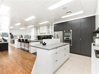 2/841 Princes Highway, Springvale