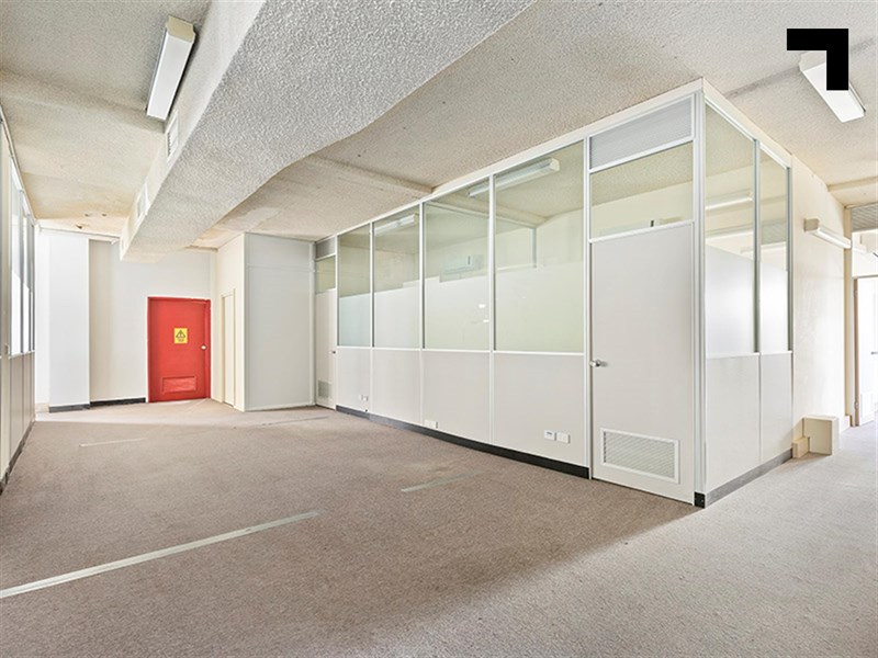 19A Hampshire Road, Glen Waverley