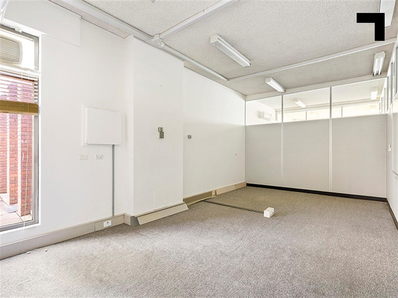 19A Hampshire Road, Glen Waverley