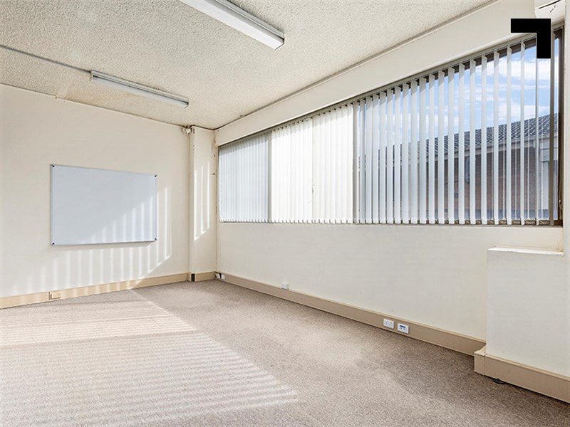 19A Hampshire Road, Glen Waverley