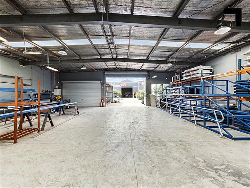 103 Slater Parade, Keilor East