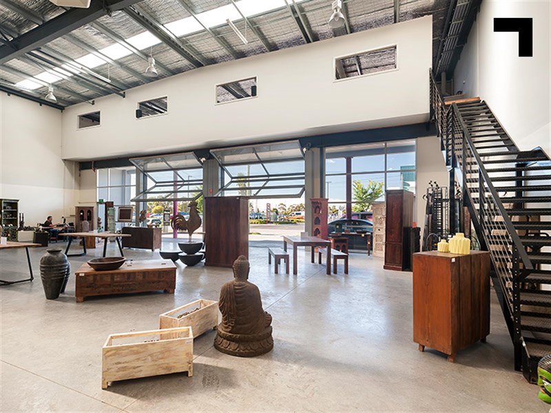 8 Williamson Road, Maribyrnong