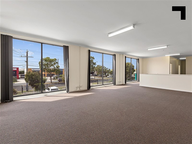 1/121 Fairbairn Road, Sunshine West