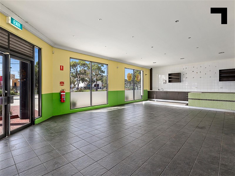 1/121 Fairbairn Road, Sunshine West
