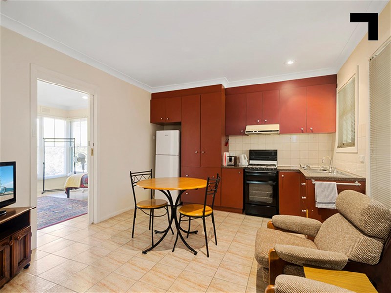 481 Melbourne Road, Newport