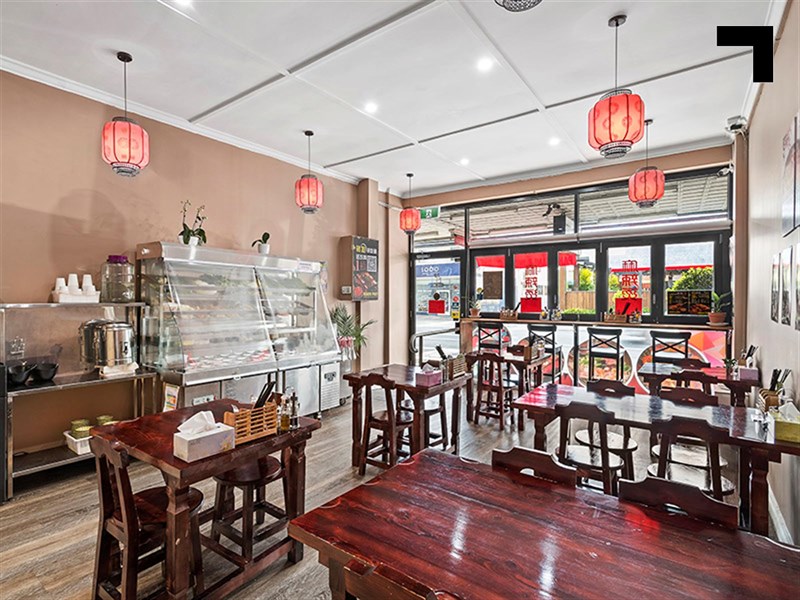 32 Koornang Road, Carnegie