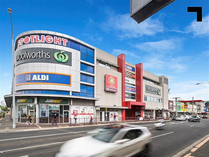 32 Koornang Road, Carnegie