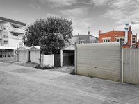 32 Koornang Road, Carnegie