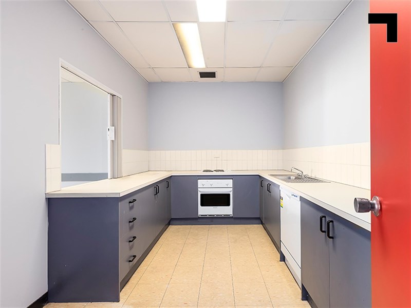 1A/187-189 Fairbairn Road, Sunshine West