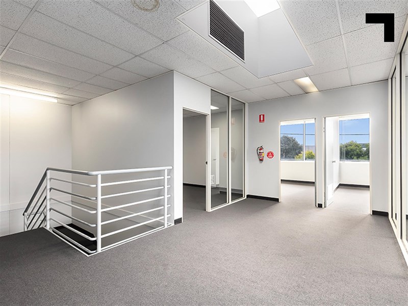 1A/187-189 Fairbairn Road, Sunshine West
