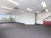 1A/187-189 Fairbairn Road, Sunshine West