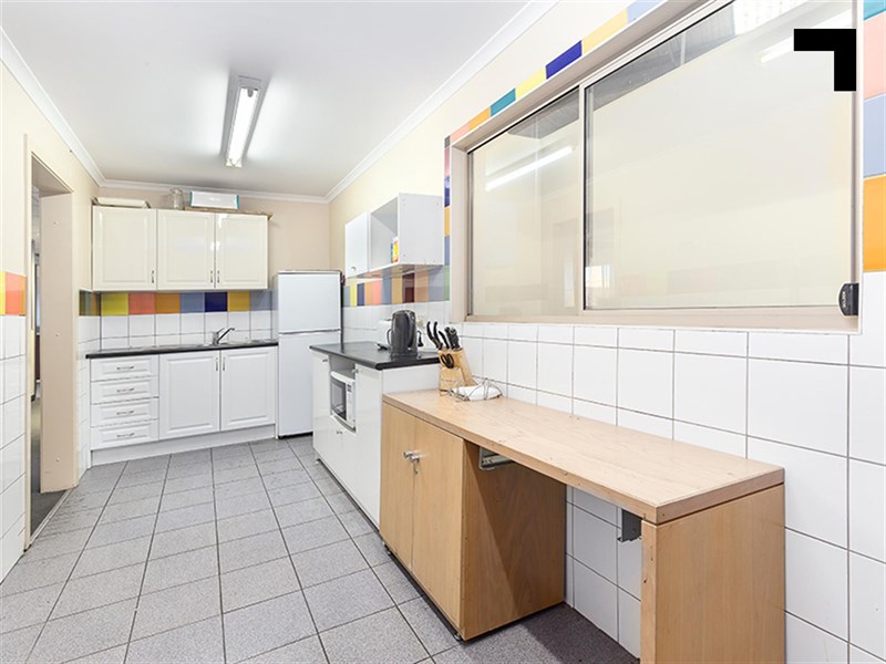 30 Webber Parade, Keilor East