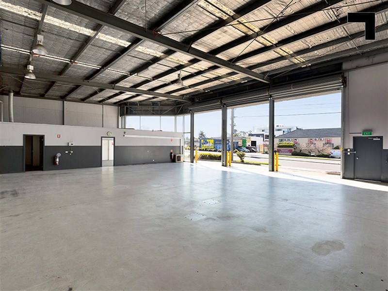 Unit 1 (showroom/398 Ferntree Gully Road, Notting Hill
