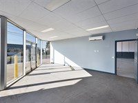 Unit 1 (showroom/398 Ferntree Gully Road, Notting Hill