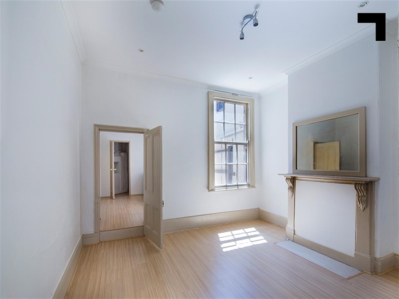 492-496 Victoria Street, North Melbourne