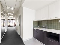 2/202 Ferntree Gully Road, Notting Hill
