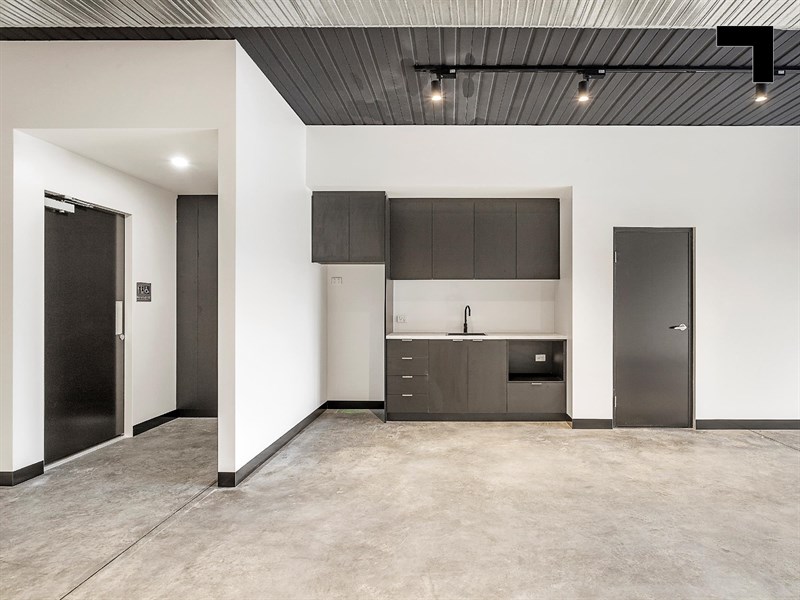 (L605) 2/5 Corporate Boulevard, Bayswater