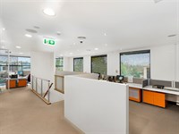 13 Redland Drive, Mitcham