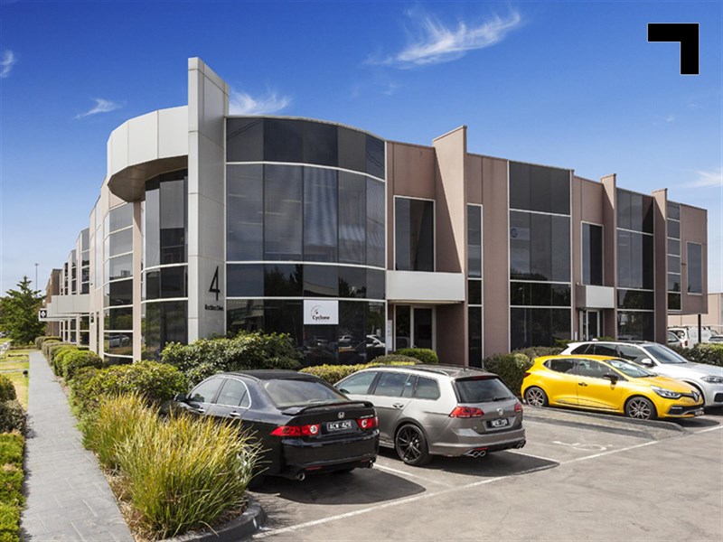 1/4 Rocklea Drive, Port Melbourne