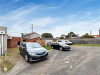 118A Canterbury Road, Blackburn South