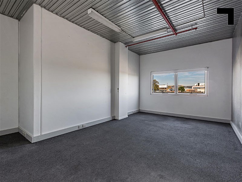 4 & 4A/8-18 Whitehall Street, Footscray