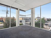 1/141 McEwan Road, Heidelberg West