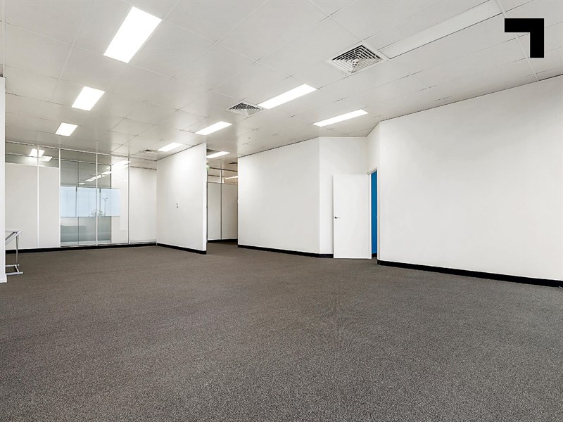 11&12/6-12 South Road, Braybrook
