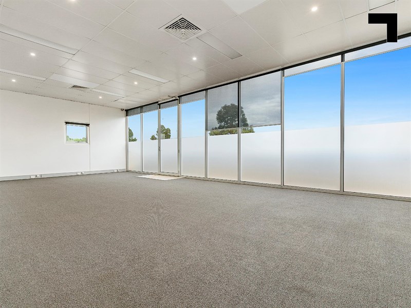 11&12/6-12 South Road, Braybrook