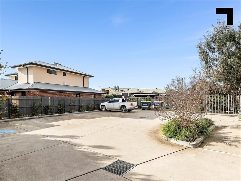 49 Mt Dandenong Road, Ringwood East