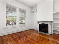 46 Dundas Place, Albert Park