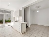 46 Dundas Place, Albert Park