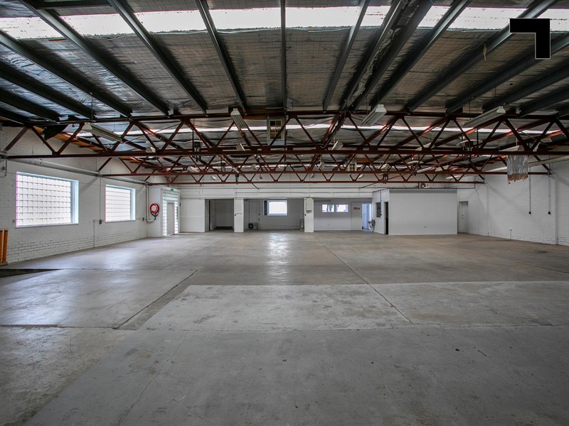 61 Matthews Avenue, Airport West